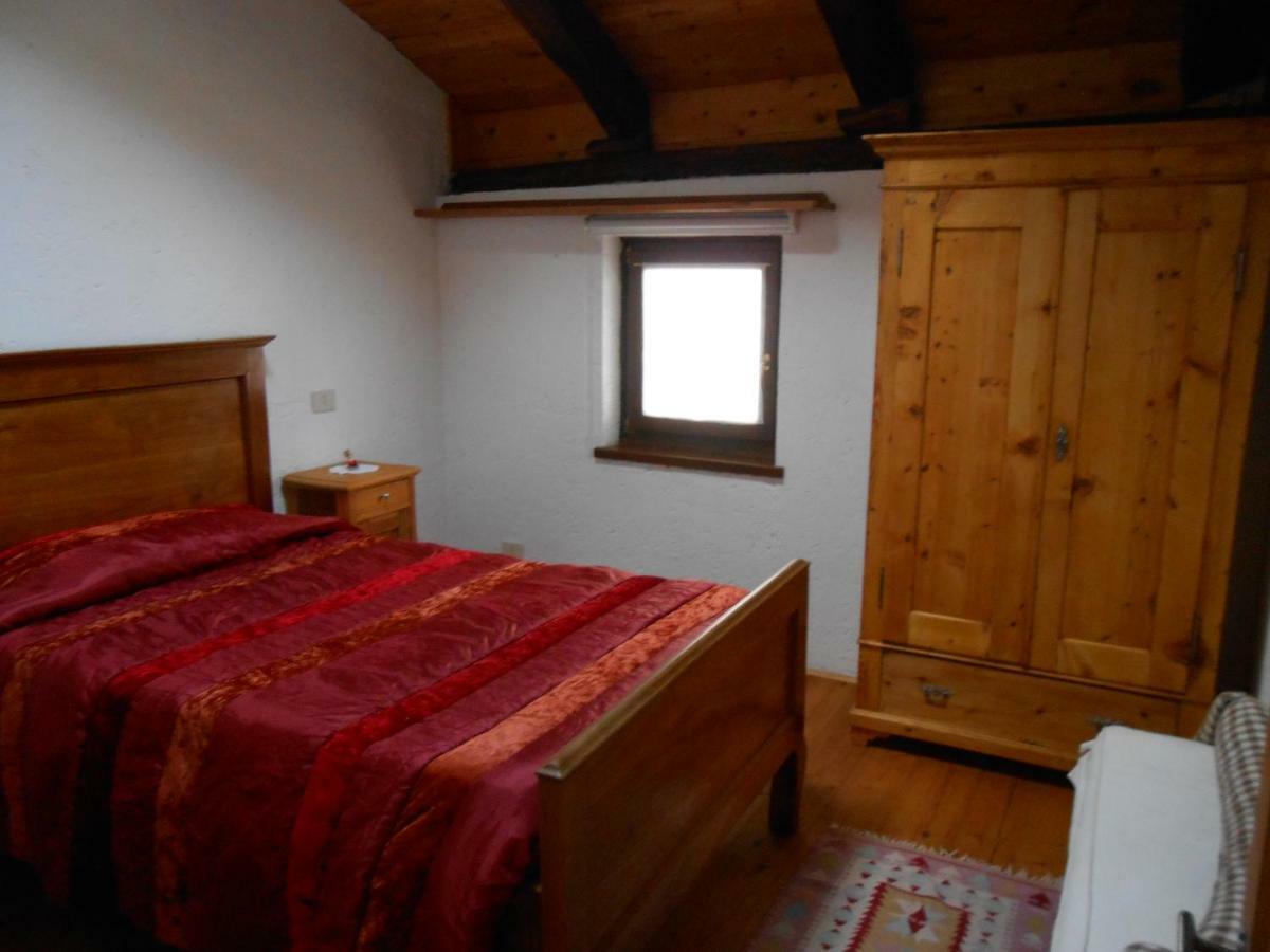 Casa Vacanze Fontana Coredo Bagian luar foto